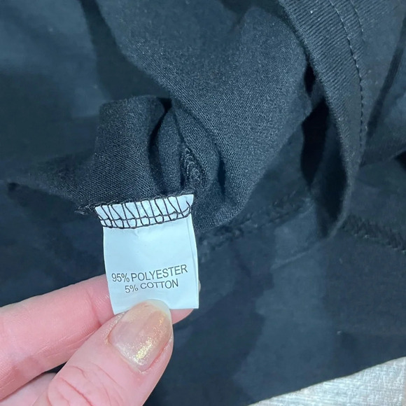 Boho Black Graphic Tee - Picture 4 of 4